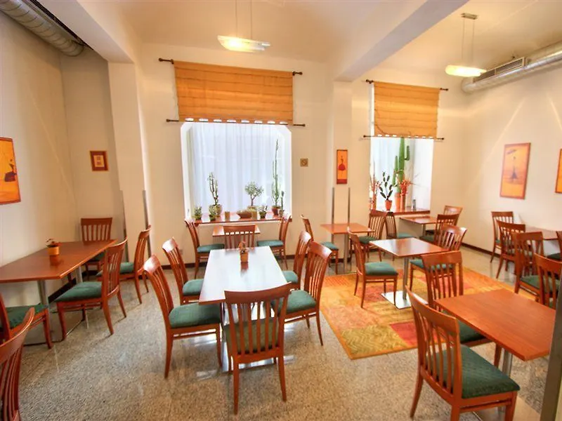 Ea Hotel Victoria Prag 4*,